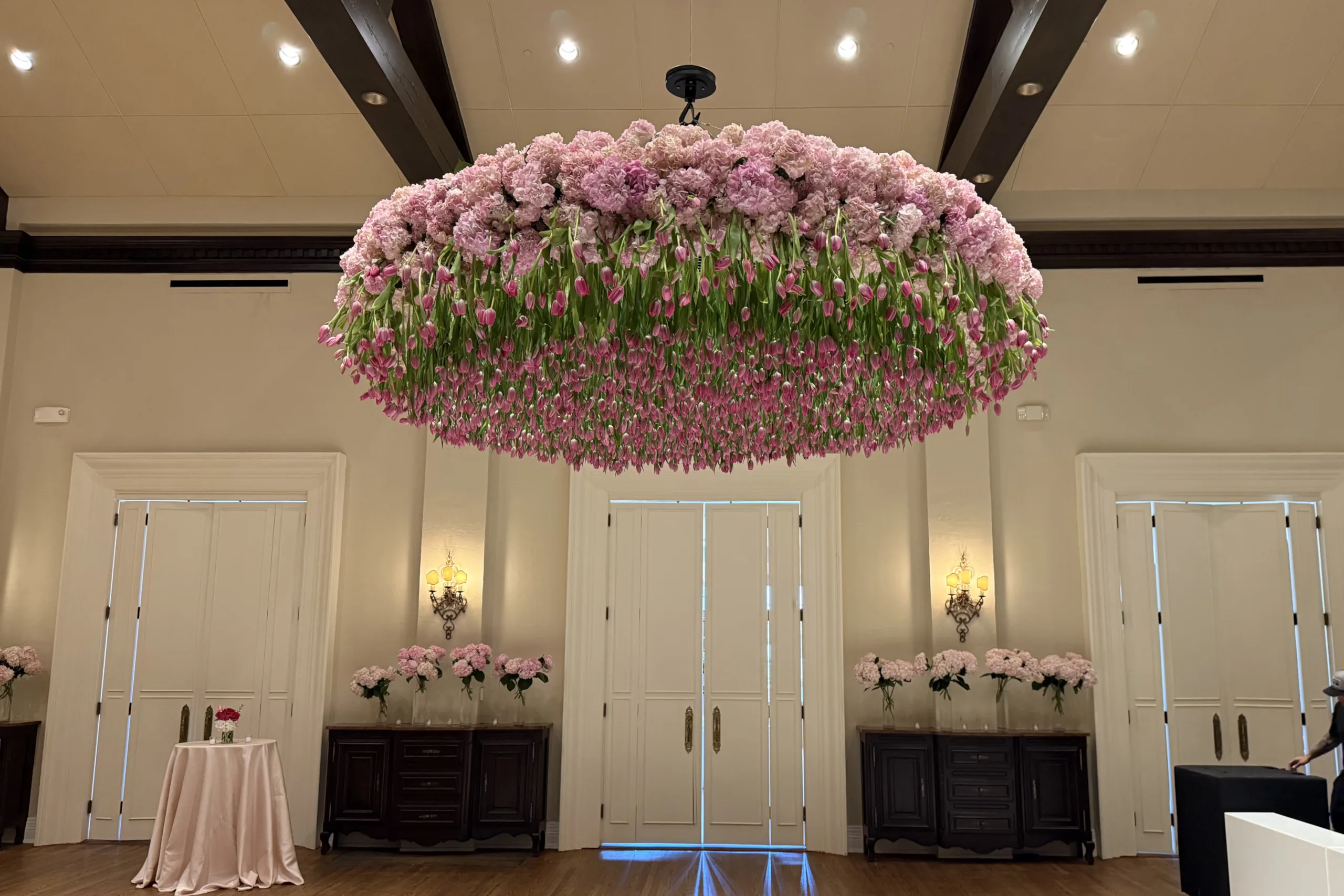 Chandelier_C_0